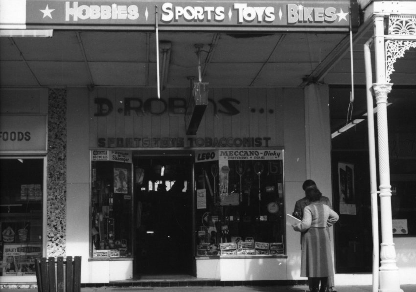 David Robins' Sports Store, Beardy Street, 1980