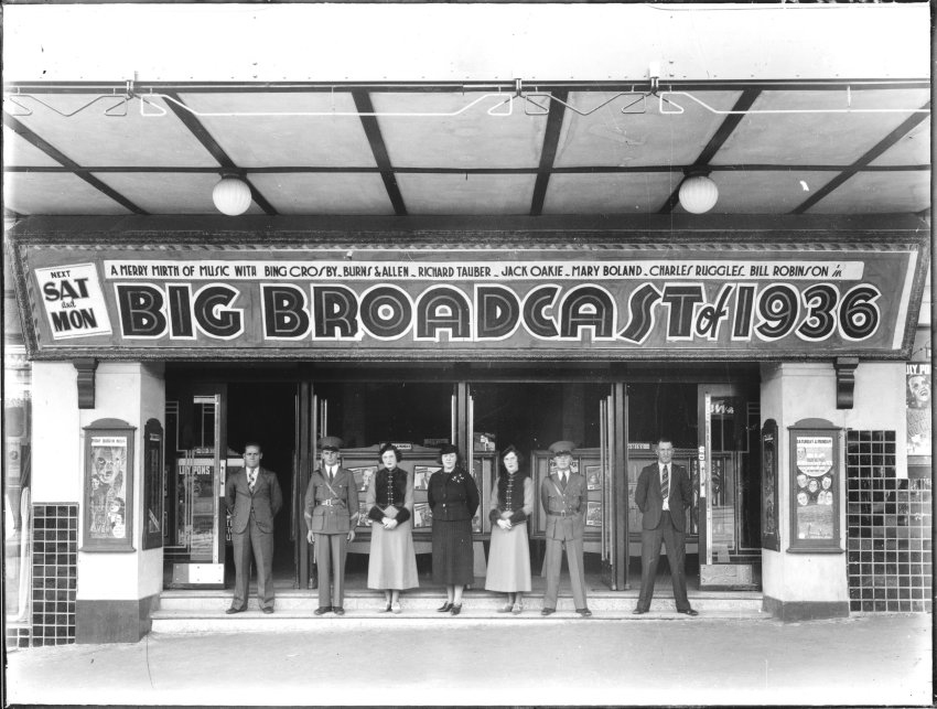 Exterior, Capitol Theatre, Beardy Street, Armidale, 1937