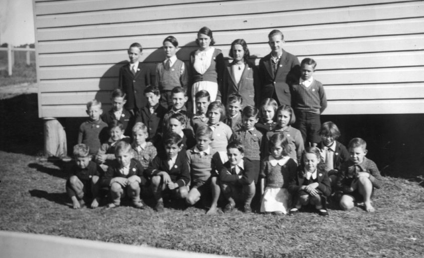 Cascade Public School Junior Red Cross, 1941