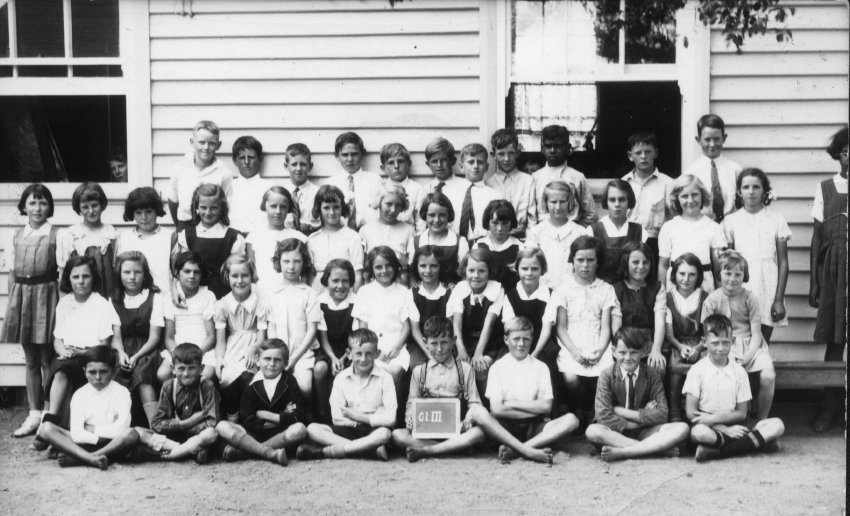 Third class group, Miss Fraser, at an Inverell School , 1937