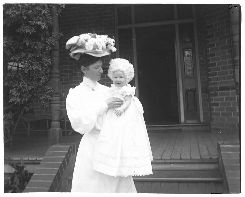 Woman with baby, 1907