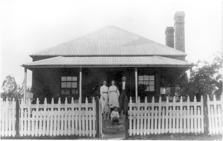 Berryman House, opposite brick pit, Bundarra Road, Armidale