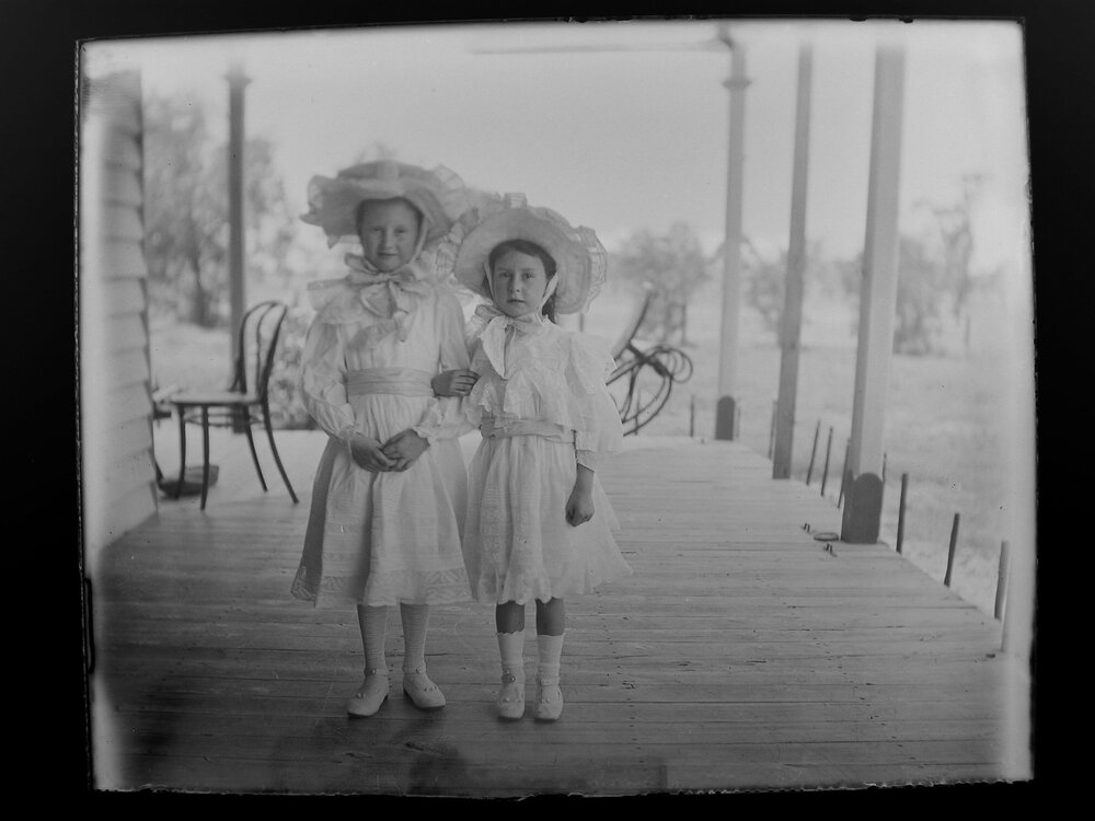 Maggie and Georgie, Christmas 1905 