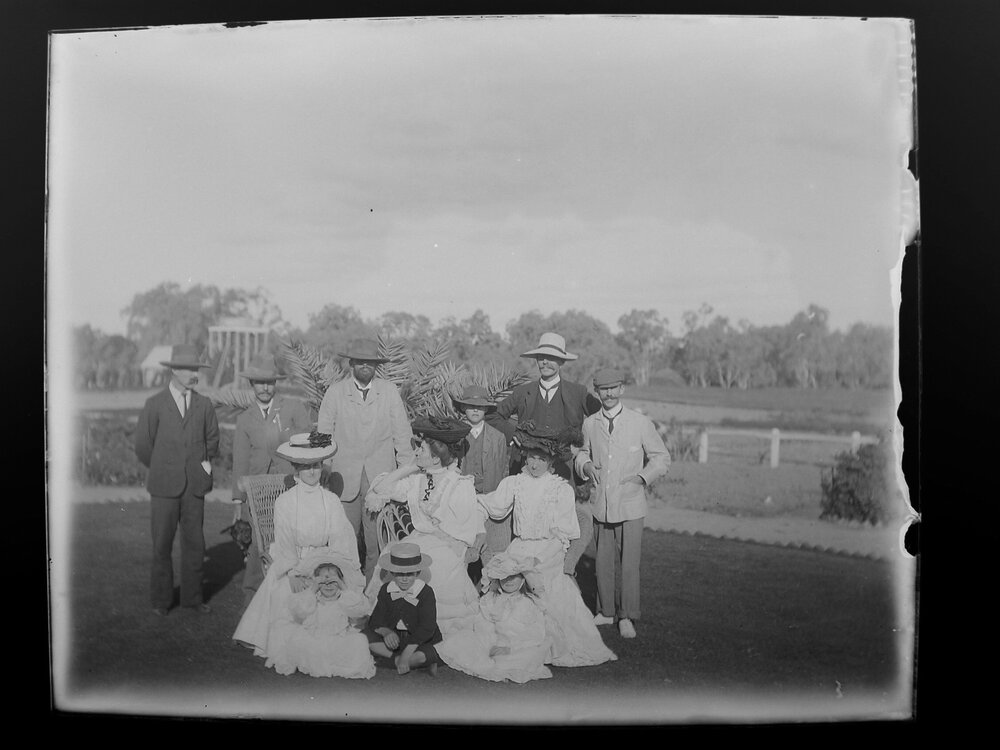 Goondoobluie group, 1906