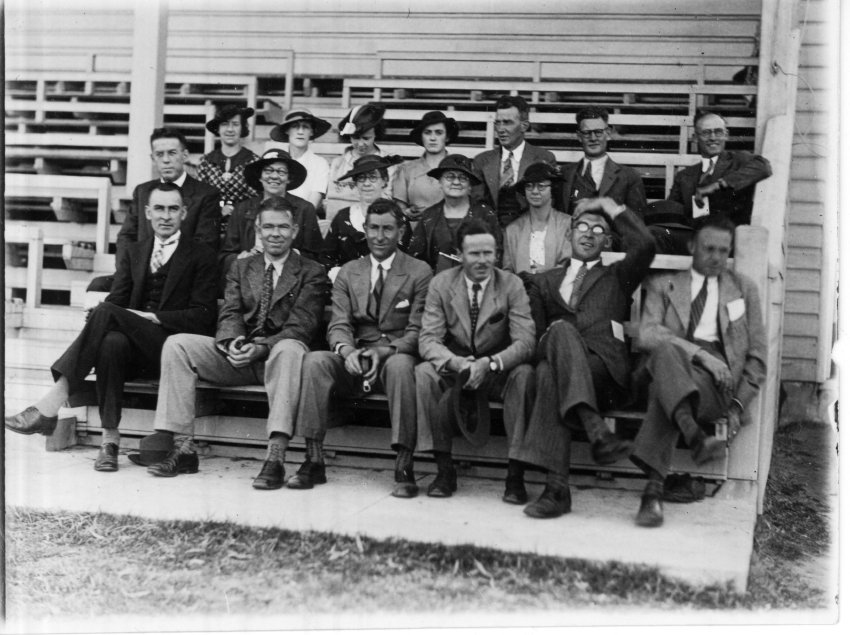 Armidale Teachers' Colleg teaching staff, Oxford Pavilion, 1936 or 1937