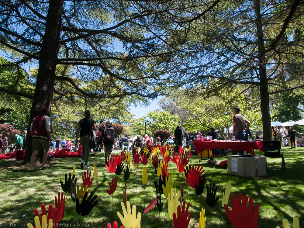 Sea of Hands, Oorala Celebrates 30 years