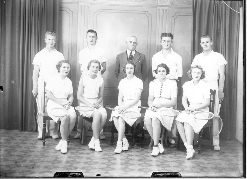 Armidale Teachers' College, C.B. Newling with the mixed tennis team, 1940