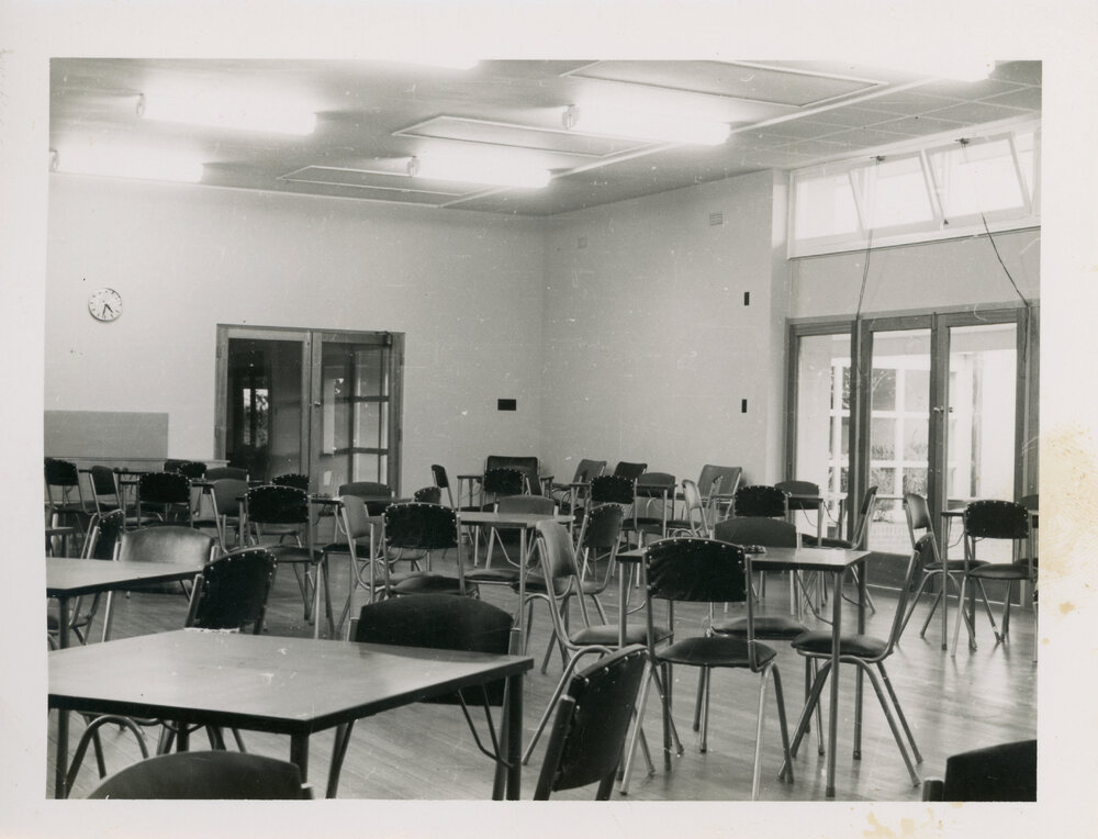Union building UNE, cafeteria entrance and interior, 1956