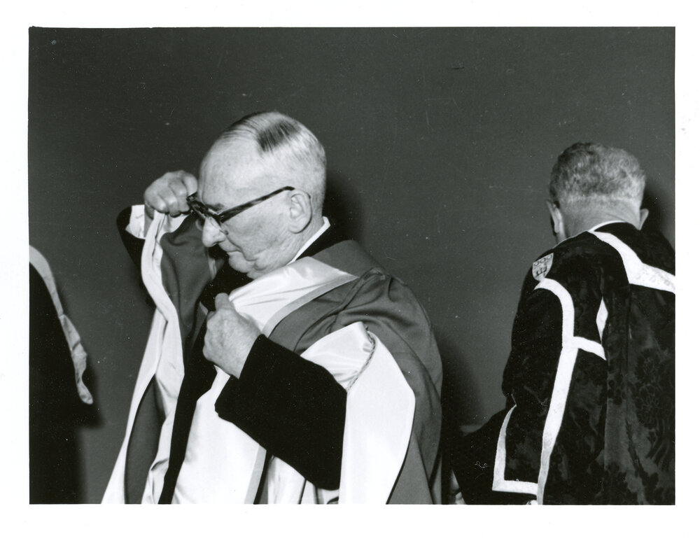 Mr. Justice Clancy, conferring of Honorary Degrees, 13 October 1962