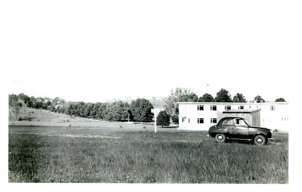 Elm Avenue behind Wright College