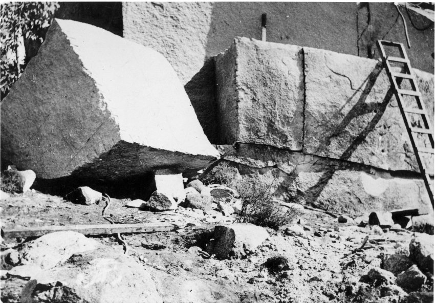 Arnold's Granite Quarry, Uralla, 1942