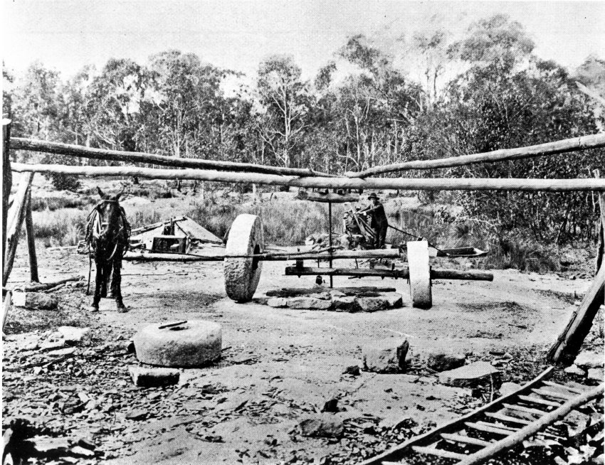 Torrington/Inverell district: Extemporised "Chilian" Mill, John Trewheelar's near Torrington, 1906