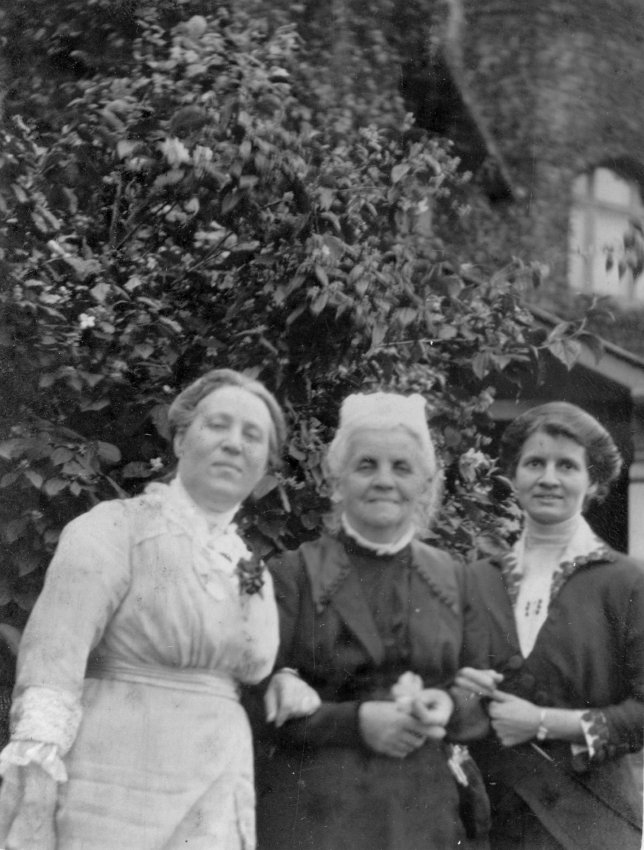 Matron Blomfield, Mrs Sarah White and Miss Adelaide White at the Booloominbah Red Cross Home, Armidale, about 1916