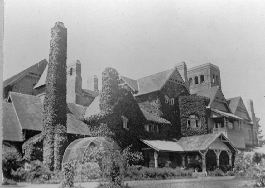 Booloominbah Red Cross Home, Armidale, about 1916