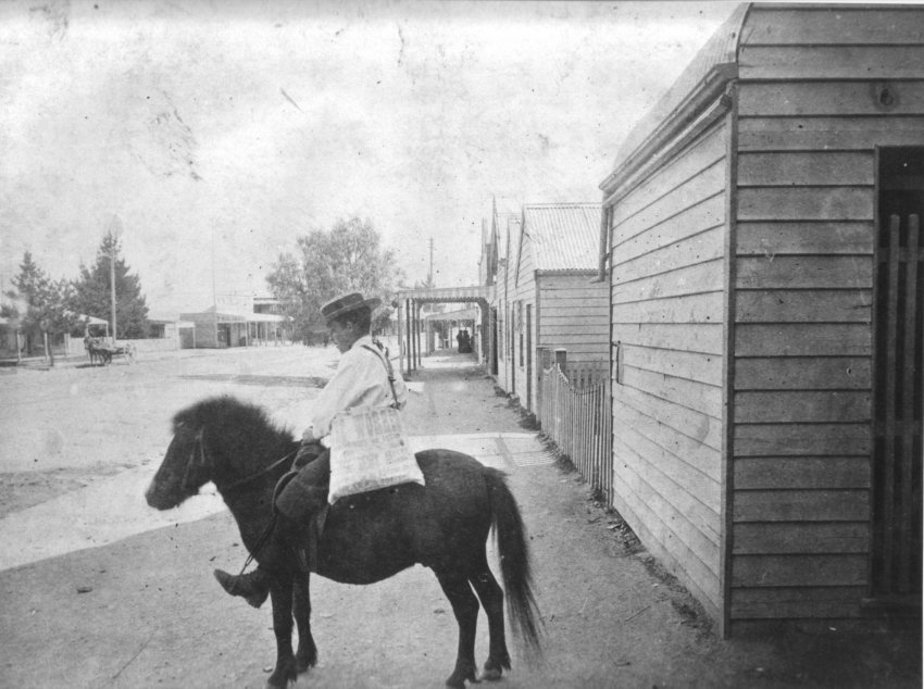 Jack Porter delivering "The Worker" around Hillgrove, NSW 