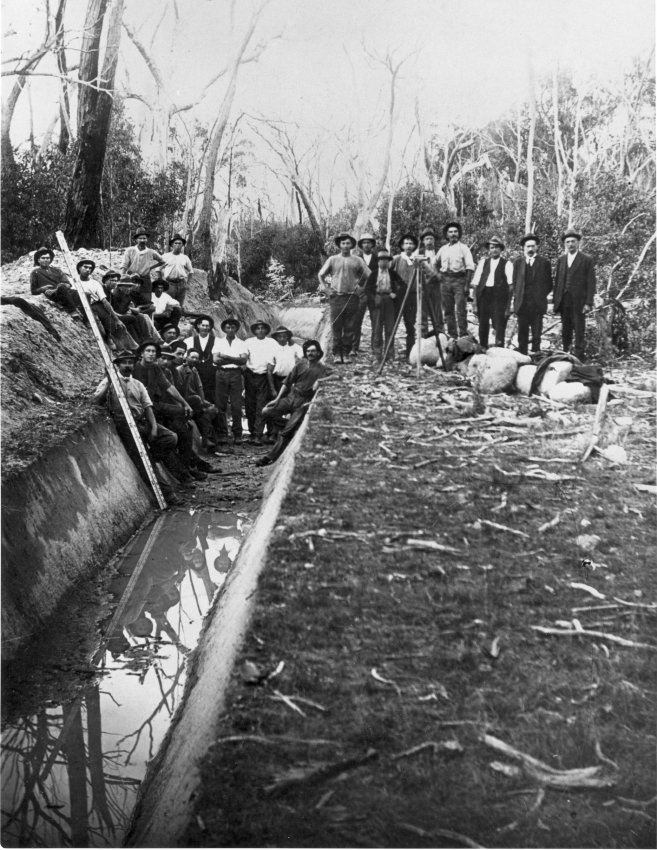 Inverell district, Tingha Hydraulic Canal Water Scheme, 24 April 1922