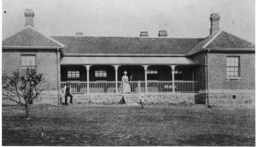 Police Barracks, corner of Dangar and Mann Streets, c. 1872