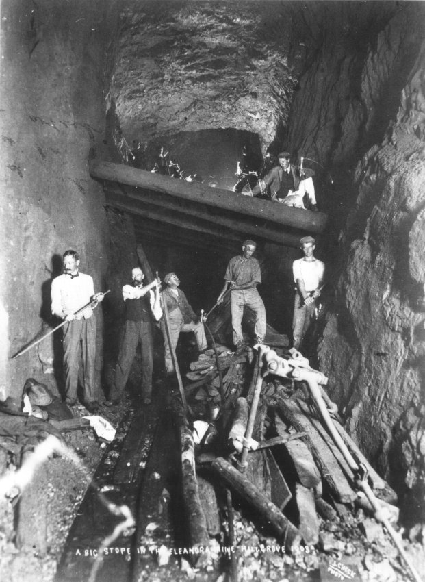 A big stope in the Eleanora Mine Hillgrove, 1908