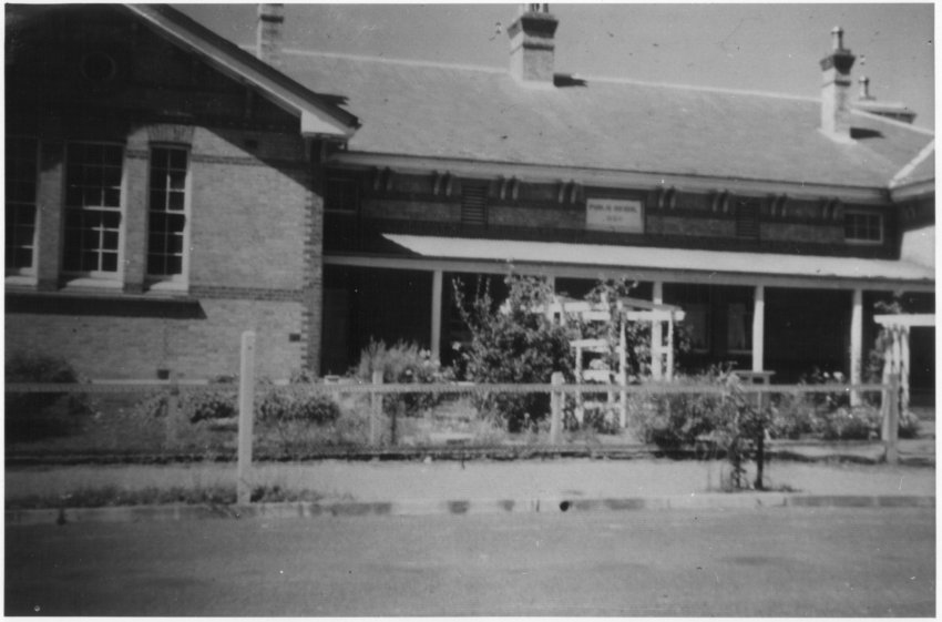 Armidale Public School, Brown Street, 1884