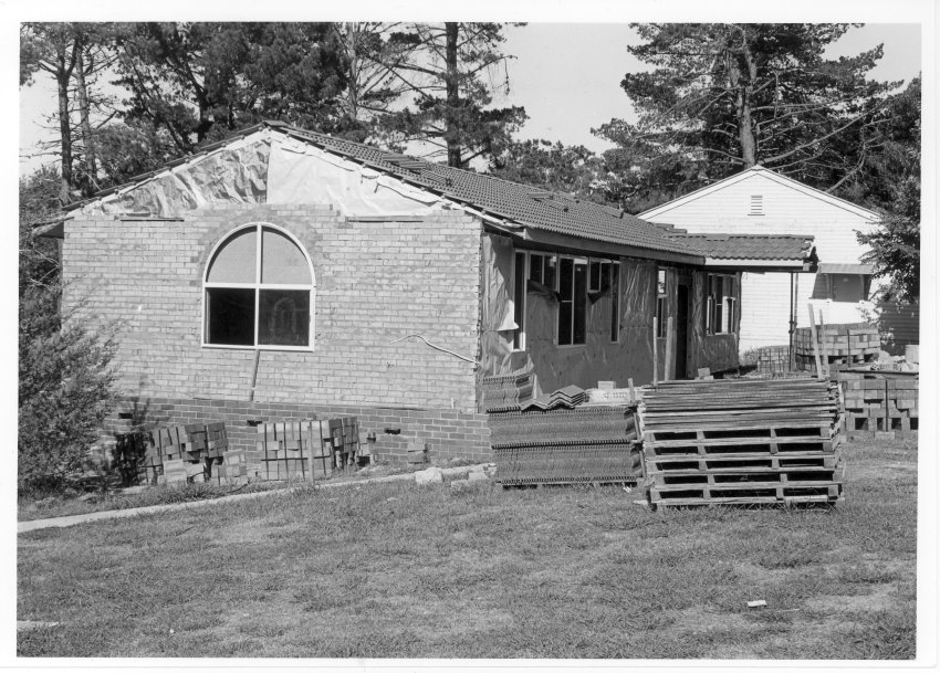 Armidale College of Advanced Education, Nursing Studies Resources Centre under construction