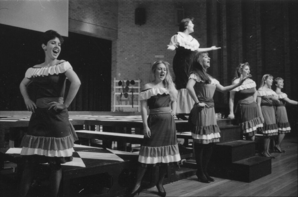 UNE Drama Production, 'Oh What a Lovely War', 1985