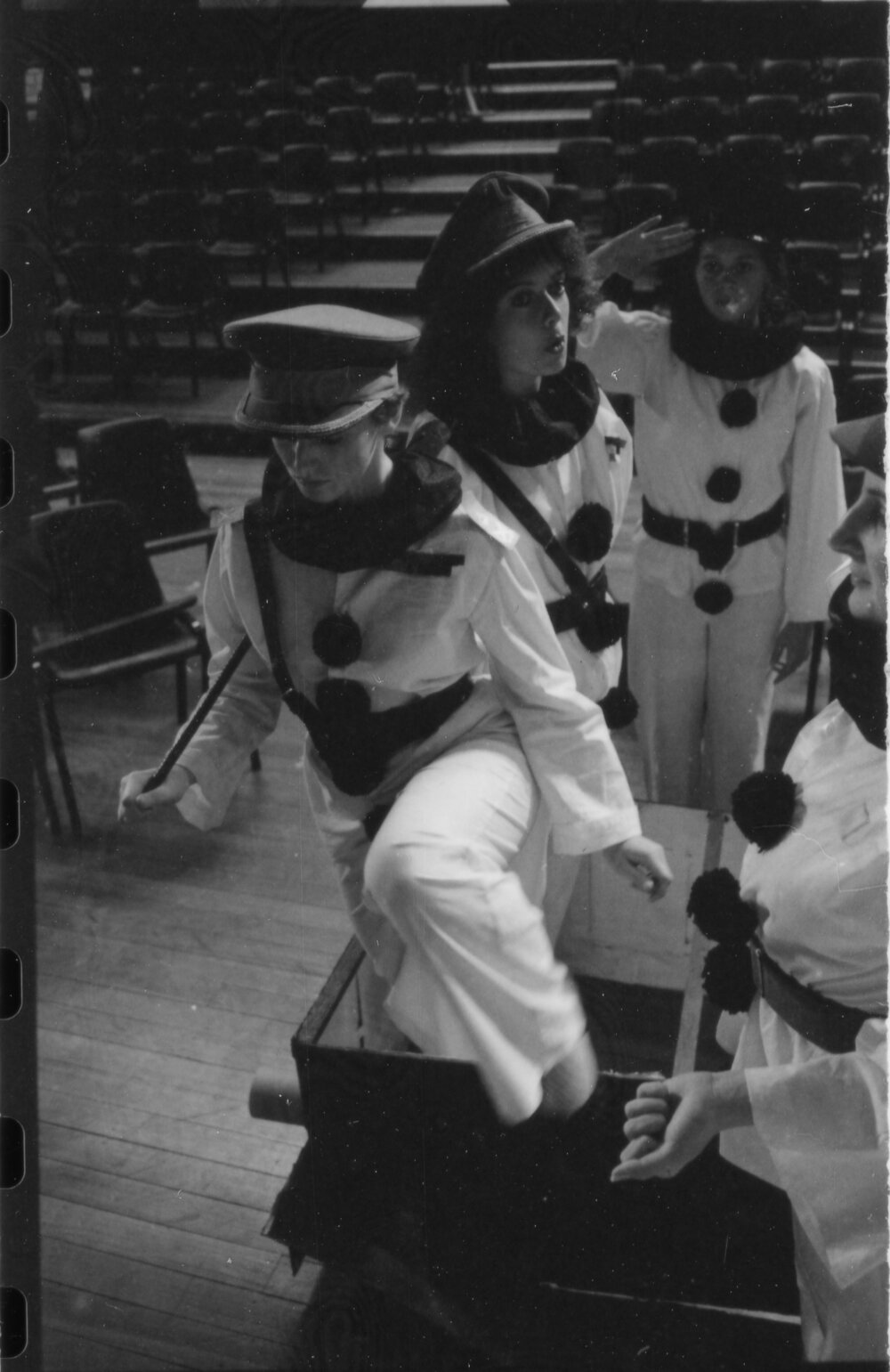 UNE Drama Production, 'Oh What a Lovely War', 1985