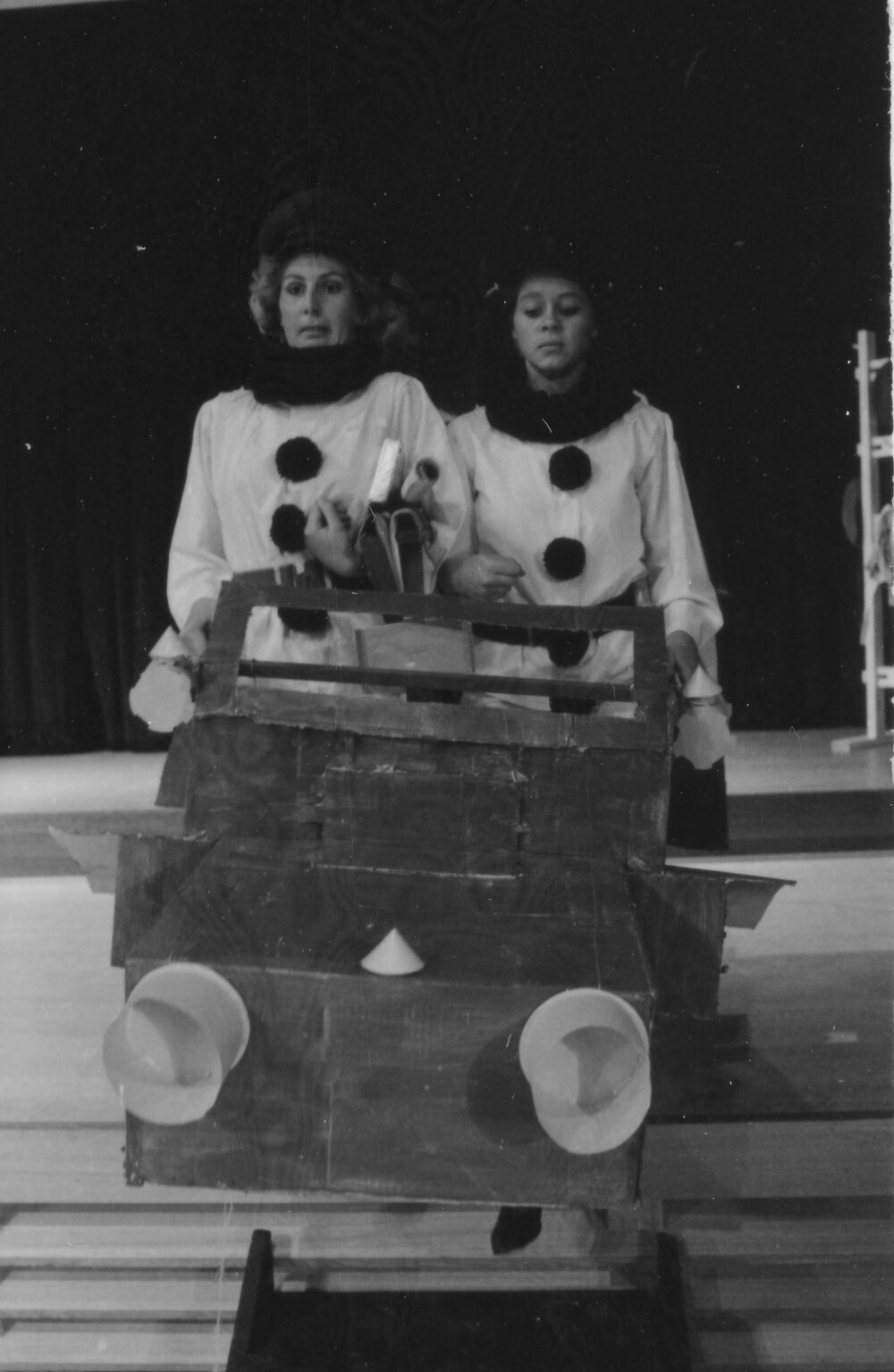 UNE Drama Production, 'Oh What a Lovely War', 1985
