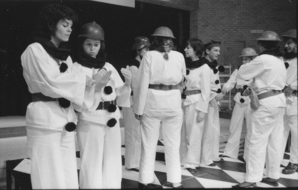 UNE Drama Production, 'Oh What a Lovely War', 1985