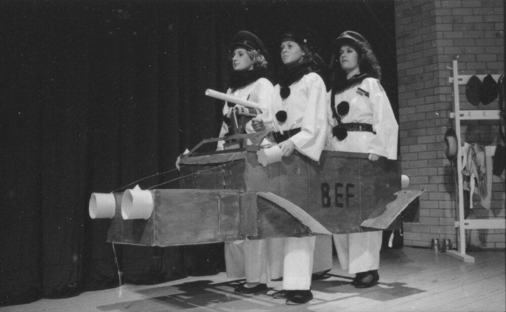UNE Drama Production, 'Oh What a Lovely War', 1985