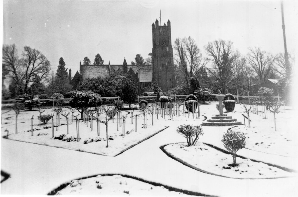 Looking across Tattersalls garden towards St Peter's Cathedral, 1946