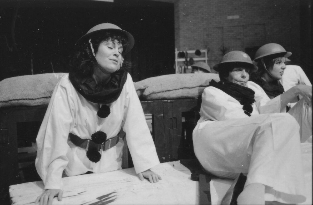UNE Drama Production, 'Oh What a Lovely War', 1985