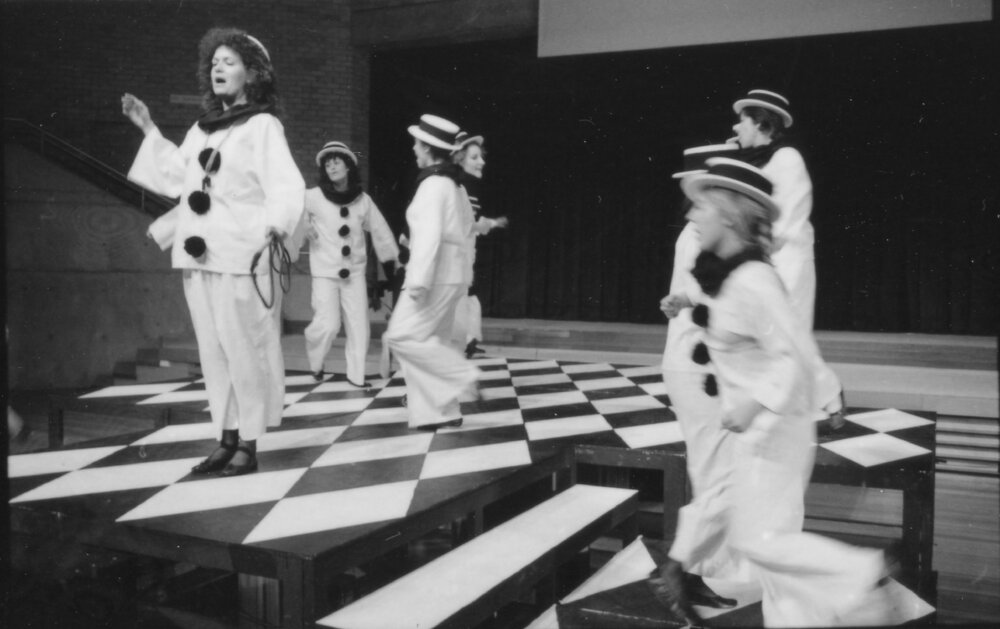 UNE Drama Production, 'Oh What a Lovely War', 1985