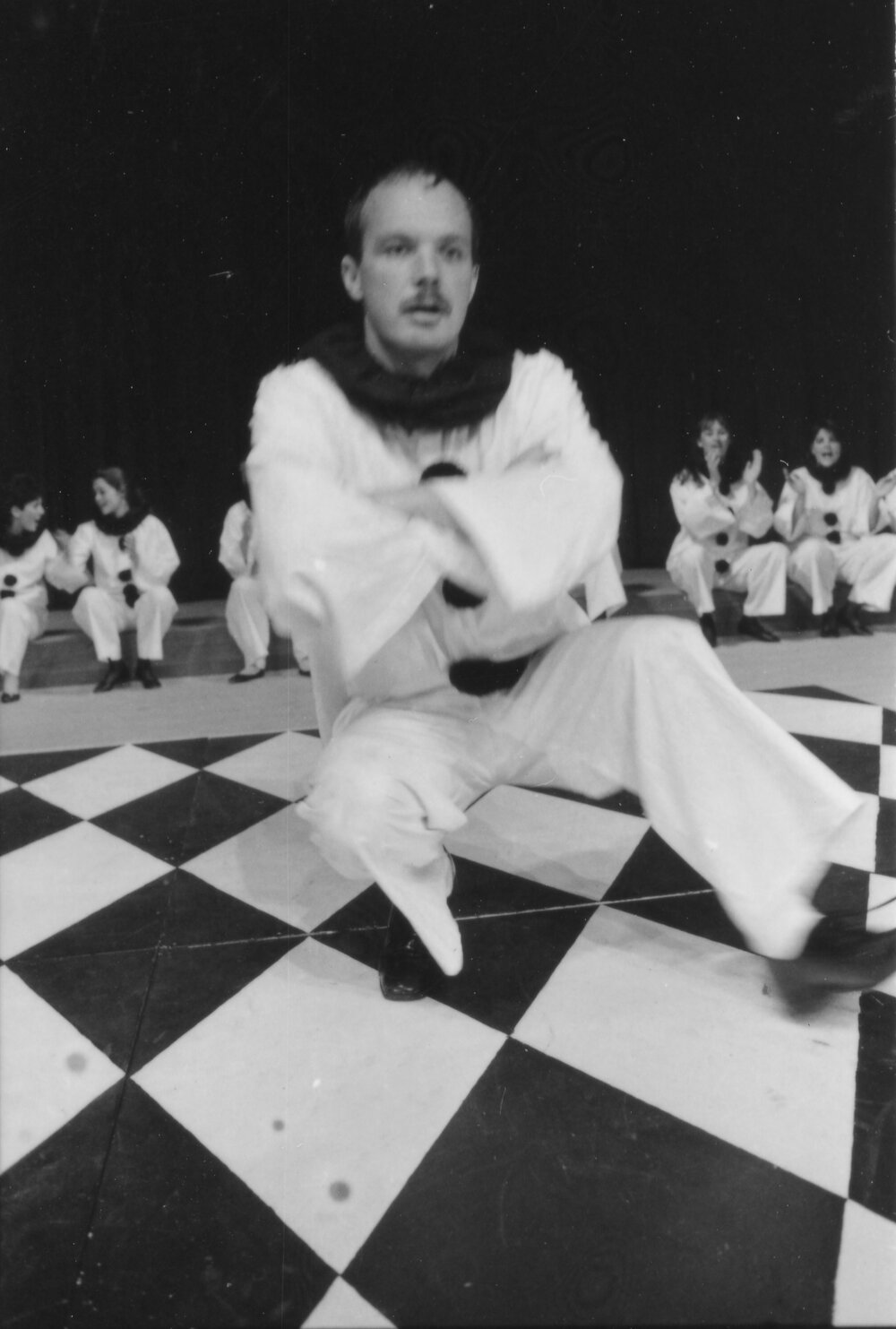 UNE Drama Production, 'Oh What a Lovely War', 1985