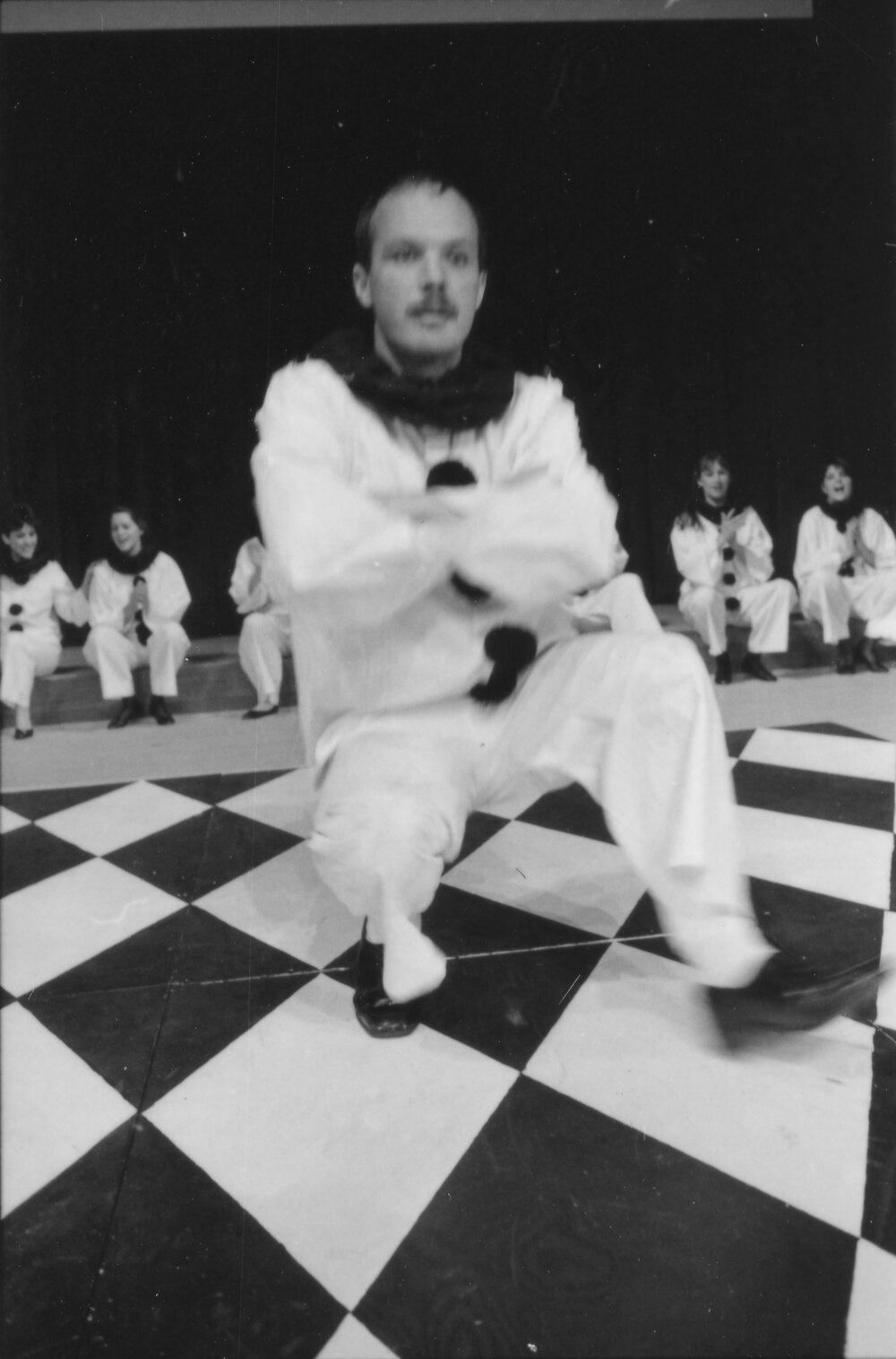 UNE Drama Production, 'Oh What a Lovely War', 1985