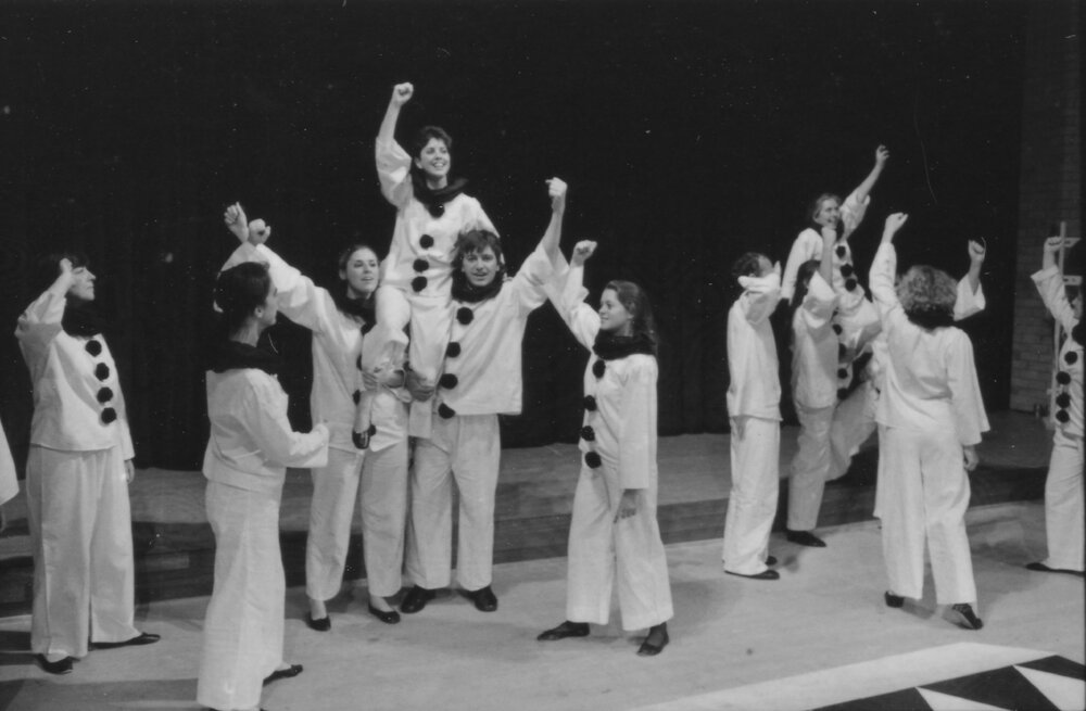 UNE Drama Production, 'Oh What a Lovely War', 1985