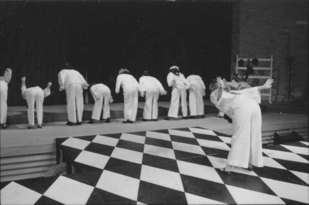 UNE Drama Production, 'Oh What a Lovely War', 1985