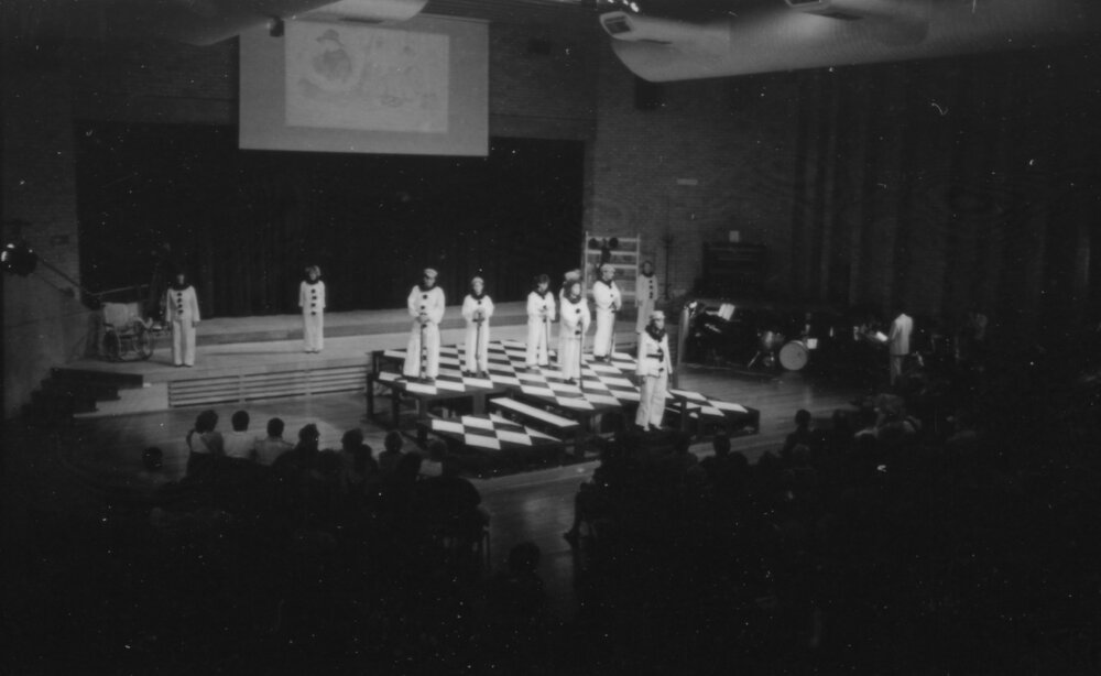 UNE Drama Production, 'Oh What a Lovely War', 1985