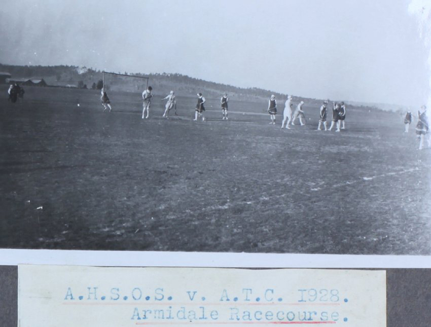 Women's hockey game - A.H.S.O.S. v. A.T.C. 1928, Armidale Racecourse