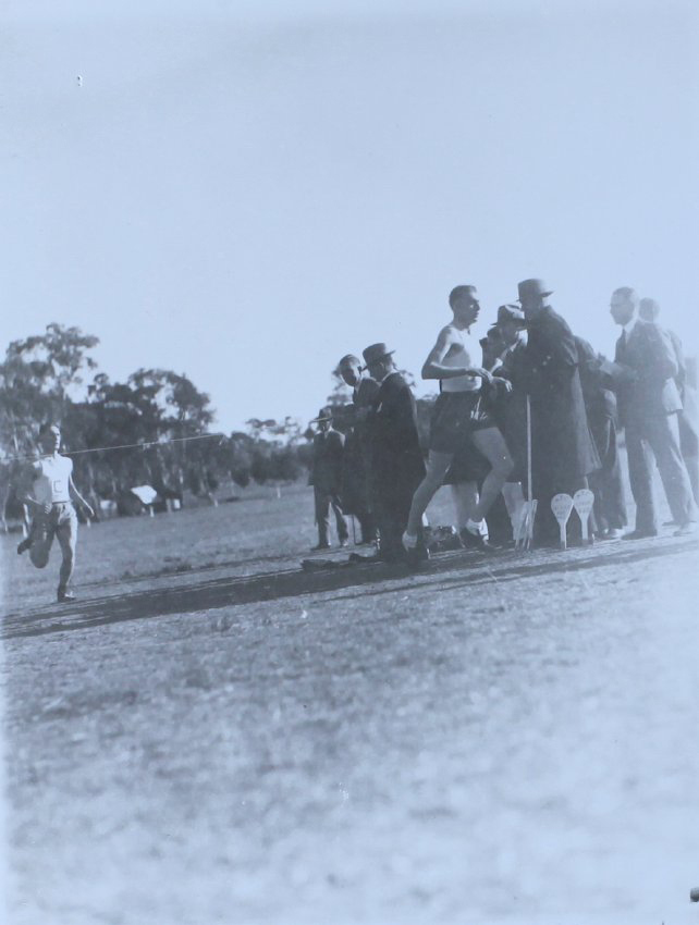 Finish Mile 1935. McAlpine and Marsh (1st and 2nd)