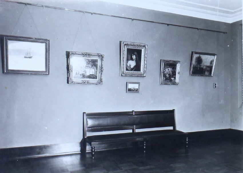 The Hinton Gallery