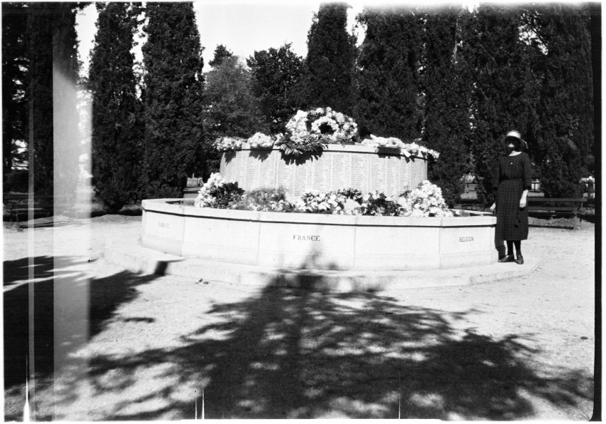 War memorial Fountain in Central Park, Armidale, c.1922