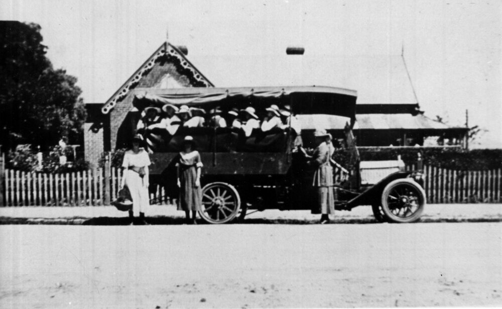 Bus outside Armidale Girl's Grammar School, Brown Street, Armidale