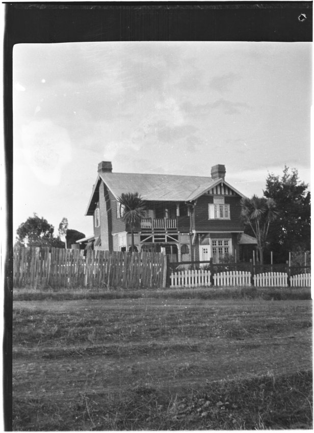 House - 65 Mann Street, Armidale