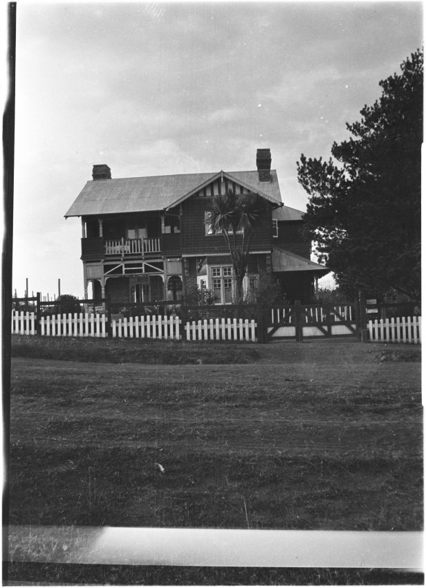 House - 65 Mann Street, Armidale