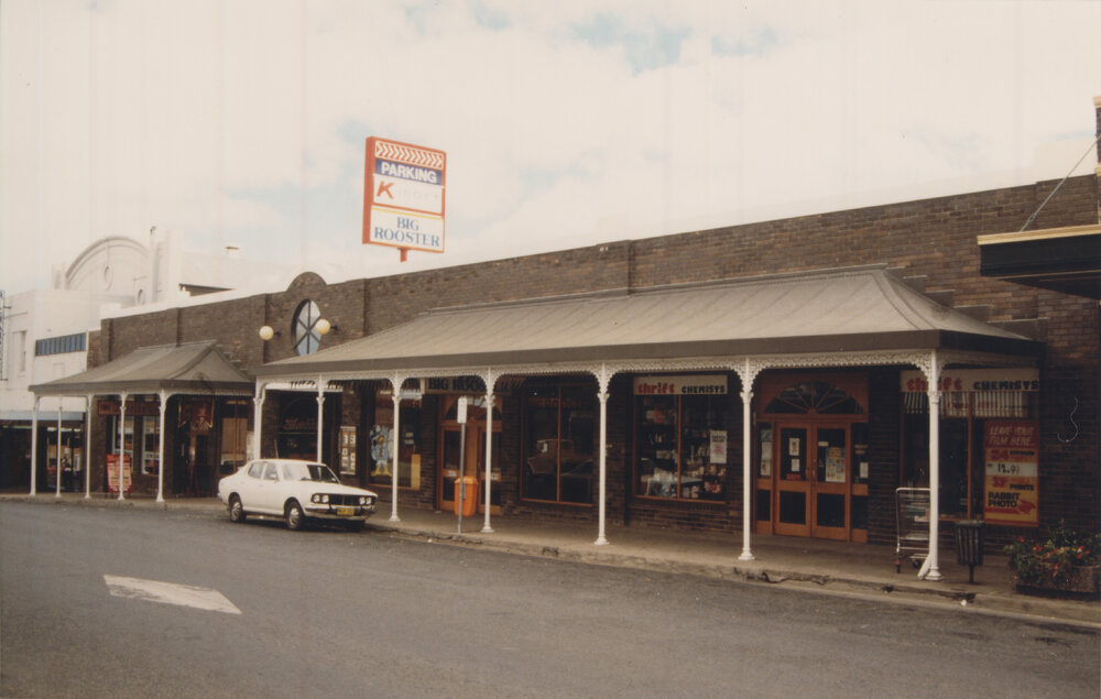 Entrance from Beardy Street to K-mart Arcade,March 1988