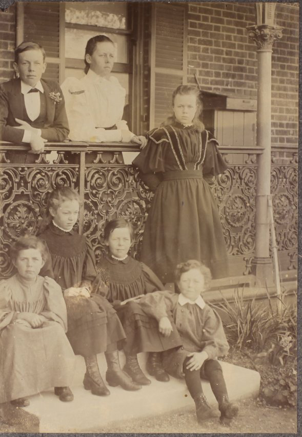 Children of F.J. White at Saumarez