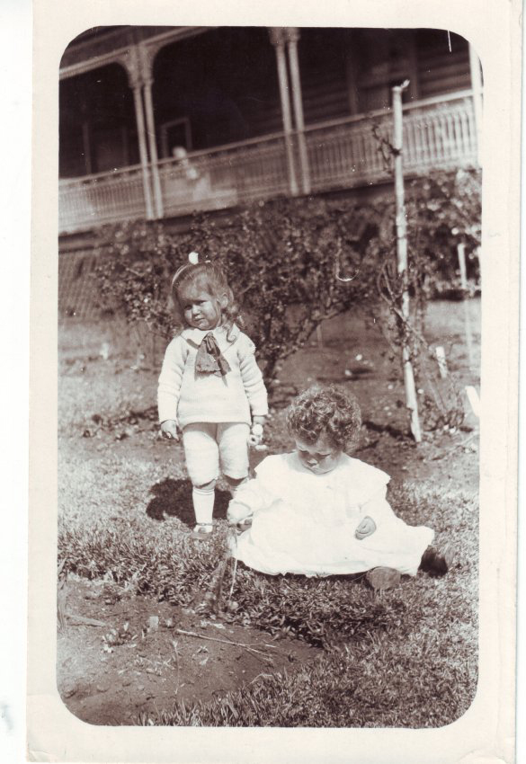 [Unidentified children, Mt Wilson?]
