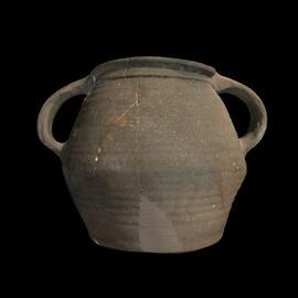 MA2012.22.1 Large cooking pot with base missing