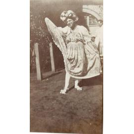 Soldier dressed as dame, Booloominbah