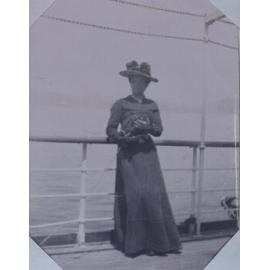 A woman with a monkey, 1